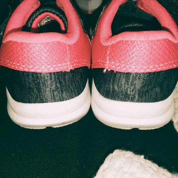 Toddler Girl Running Shoes - Picture 3 of 3